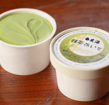 伝統の抹茶あいす
