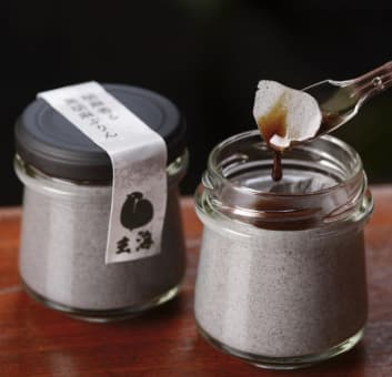 胡麻香る　黒胡麻ぷりん